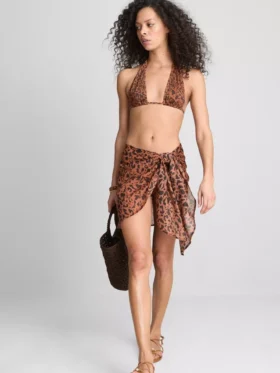 Paula echevarrÃa leopard halter neck bikini top